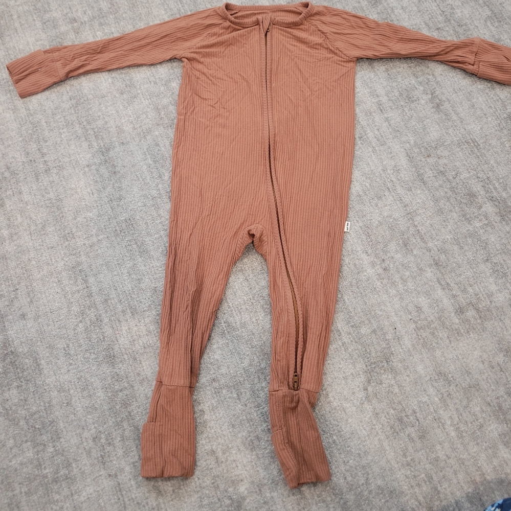 Little Sleepy Spiced Ribbed Zippy